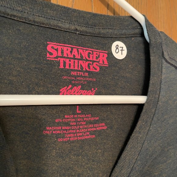 SALE: Stranger Things "L'eggo my Eggo" T Shirt - Picture 3 of 3